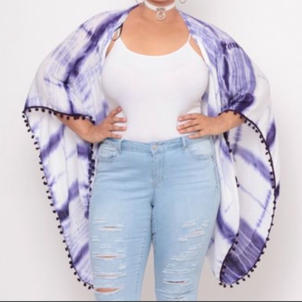 Curvy Sense - Tie Dye Poncho